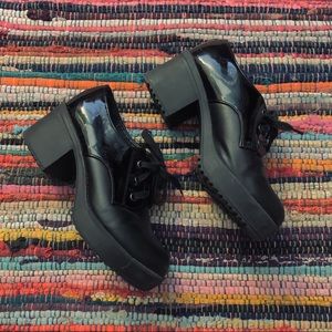 vintage 90’s chunky heels